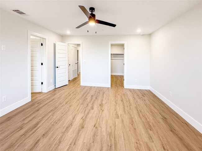 Building Photo - 5605 Mobeetie Lp