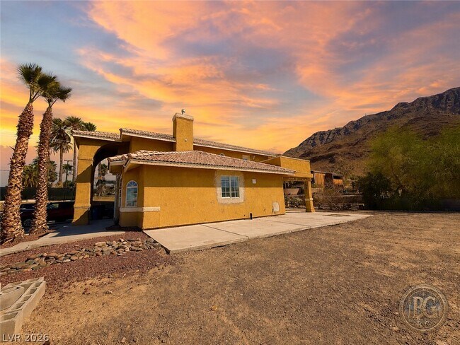 Building Photo - 764 Benedict Dr