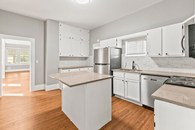 Building Photo - 3940 Arbor