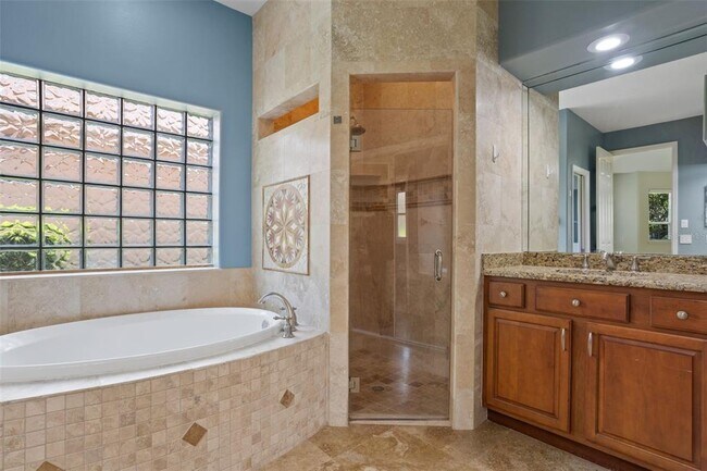 Building Photo - 2256 Kettle Dr