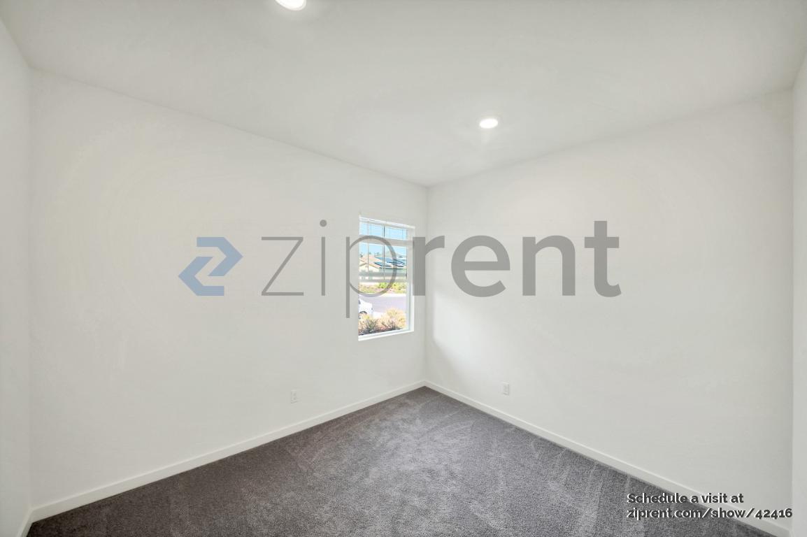 Building Photo - 41207 Alegria Ln