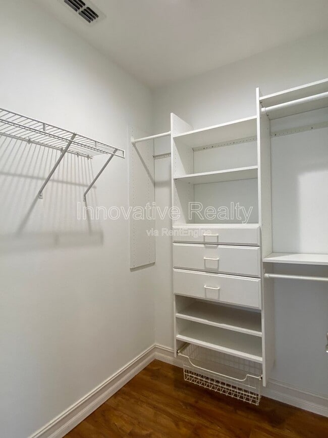 Building Photo - 4817 San Marino Cir