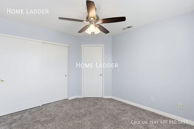 Building Photo - 7610 W Ironwood Dr