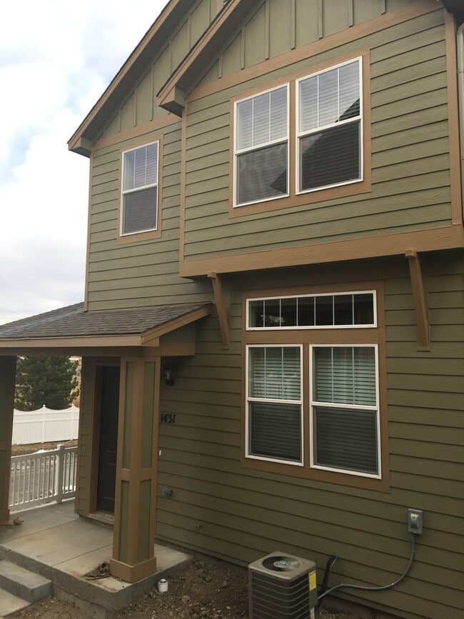 Building Photo - 1431 Rinker Way