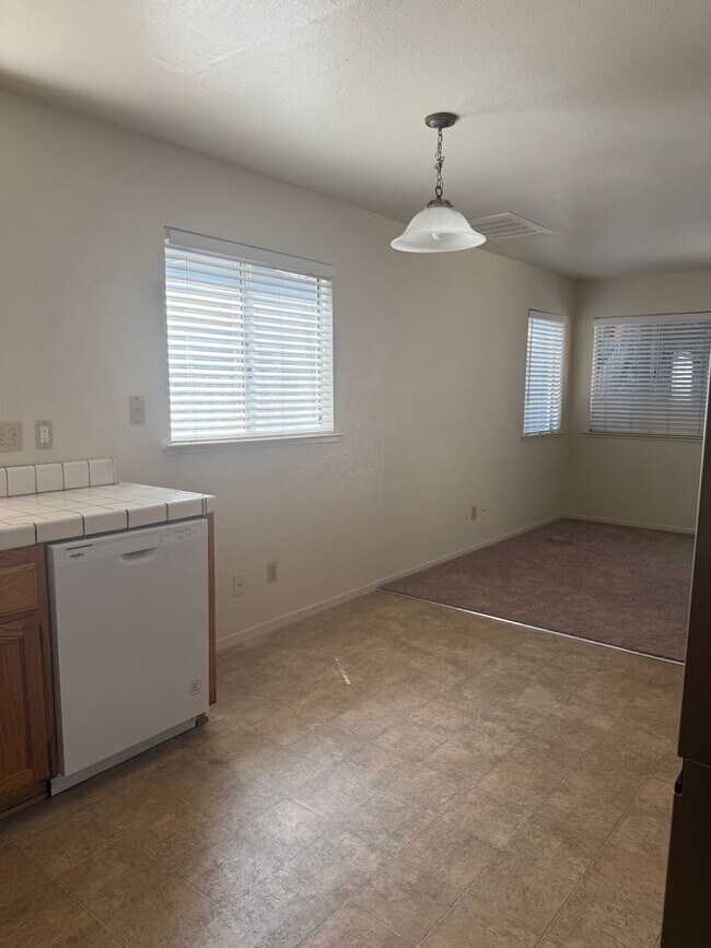 Building Photo - 8317 Bramble Bush Cir