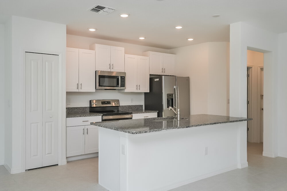 Building Photo - 7338 Spring Snowflake Ave