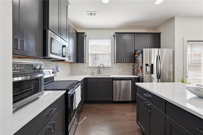 Building Photo - 162 Auburn Run Ln