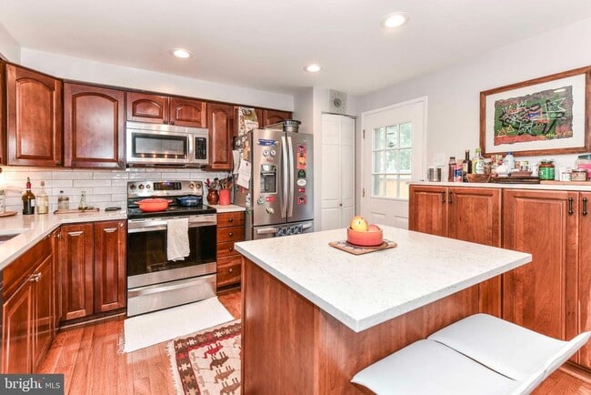 Building Photo - 261 Gundry Dr
