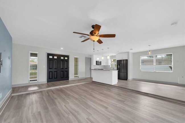 Building Photo - 1040 Britton St