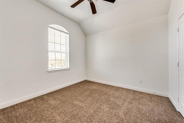 Building Photo - 2992 Overlook Dr