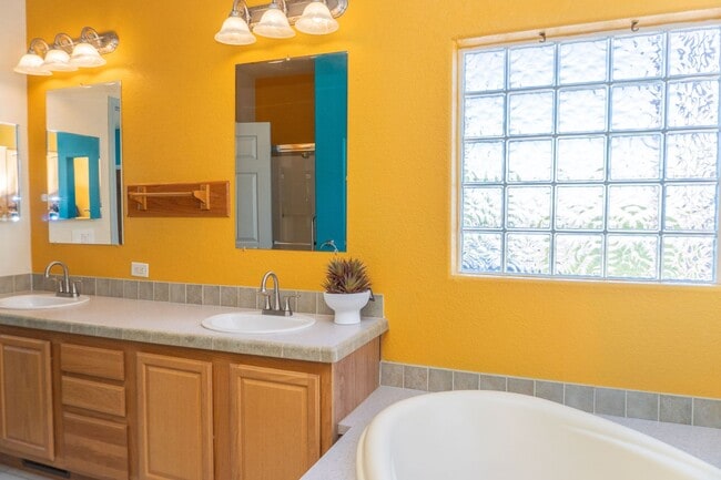 Building Photo - Move-In Ready | Fully Furnished | Serene Mountain Views