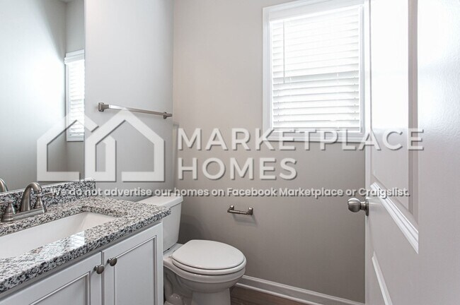 Building Photo - 202 Wl Miller Dr