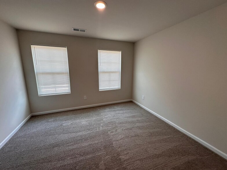 Building Photo - 13020 Cottage Crst Ln