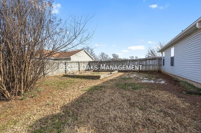 Building Photo - 100 N Brandon St