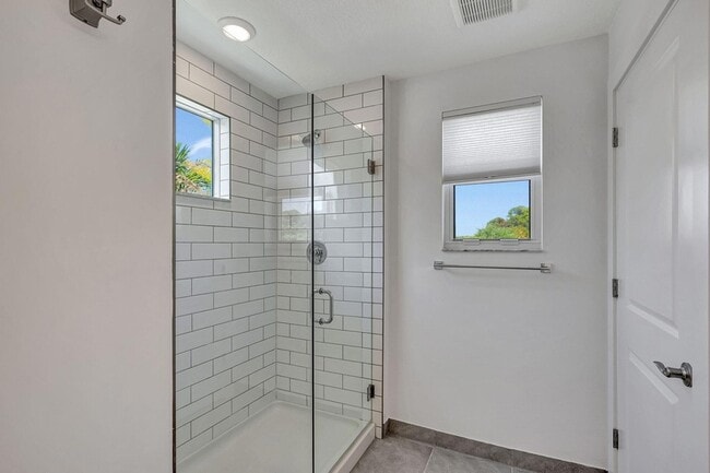 Building Photo - 229 Preserve Trl S