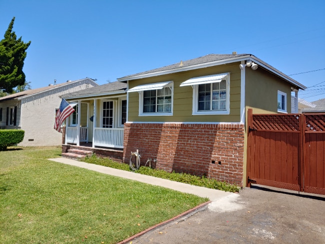 Building Photo - 4248 Palo Verde Ave