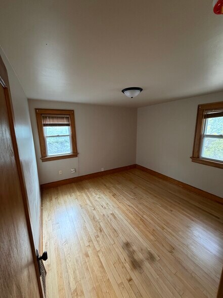Building Photo - 2225 S 82nd St