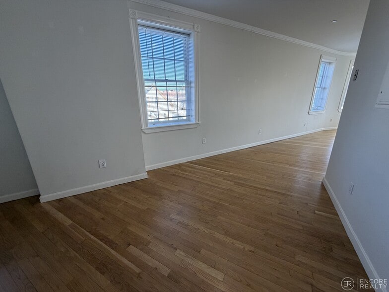 Building Photo - 4 Bishop Allen Dr