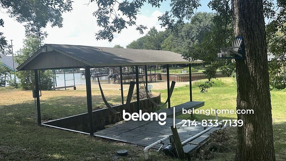 Building Photo - 144 Sunset Dr
