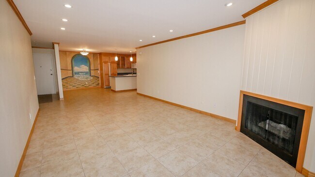 Building Photo - Coastal Charm in Ocean Beach – Loma Pacific Condo - Large Ground Level One Bedroom