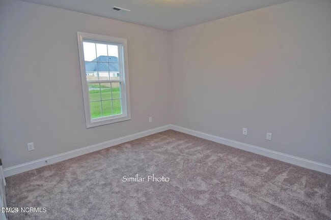 Building Photo - 918 Uplands Ln