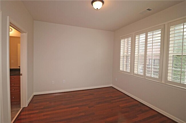 Building Photo - 1284 Ashford Creek Way NE