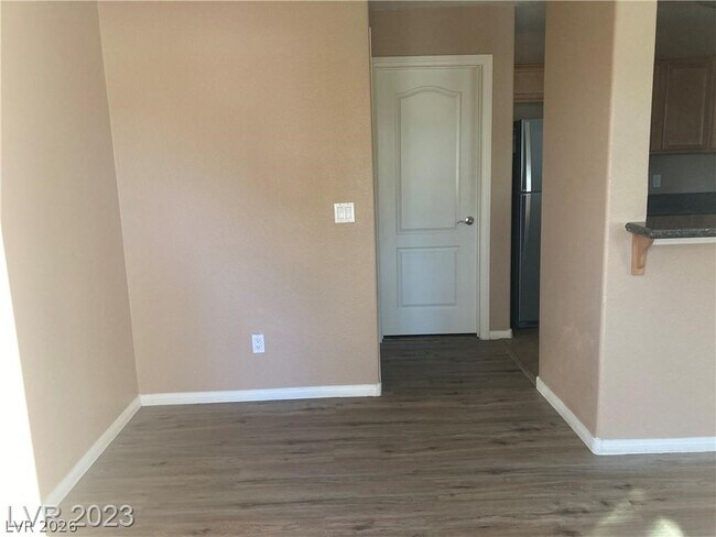 Building Photo - 3145 E Flamingo Rd