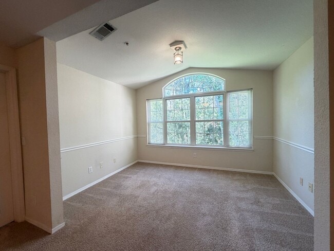Building Photo - Top-Floor Condo in Grand Reserve at Windor Parke