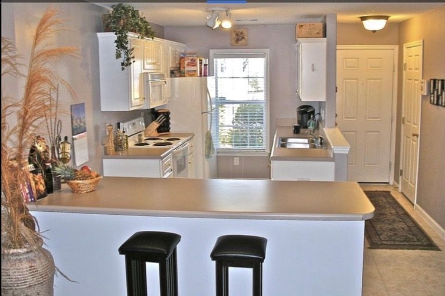 Building Photo - 1021 Old Marks Dr