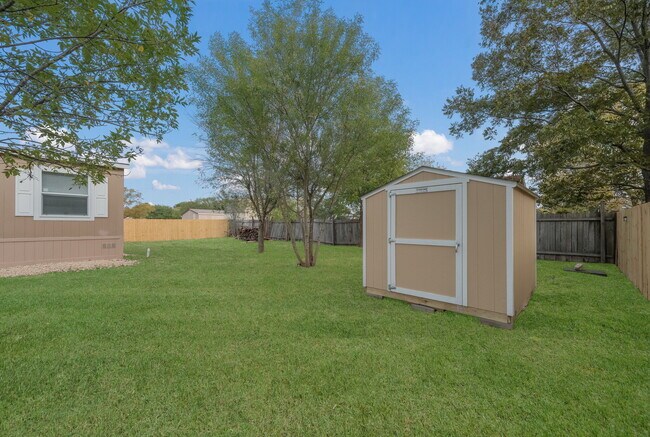 Building Photo - 1330 FM1101