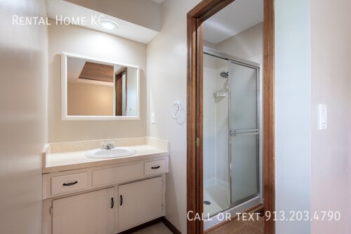 Building Photo - 16200 W 124th Cir