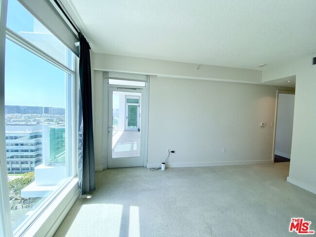 Building Photo - 3141 Michelson Dr