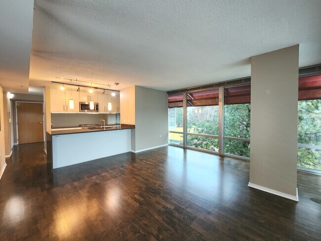 Building Photo - 9655 Woods Dr