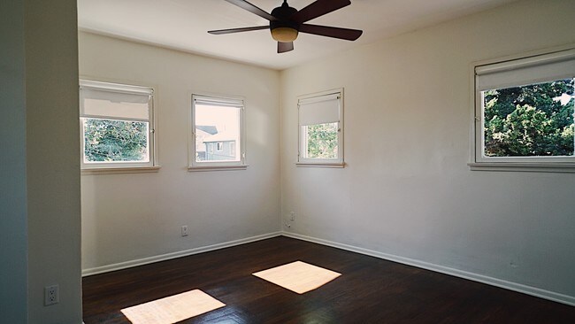 Building Photo - 1764 Rodney Dr