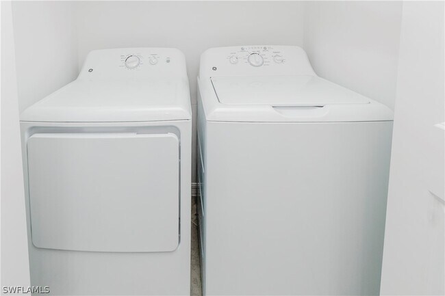 Building Photo - 6058 National Blvd