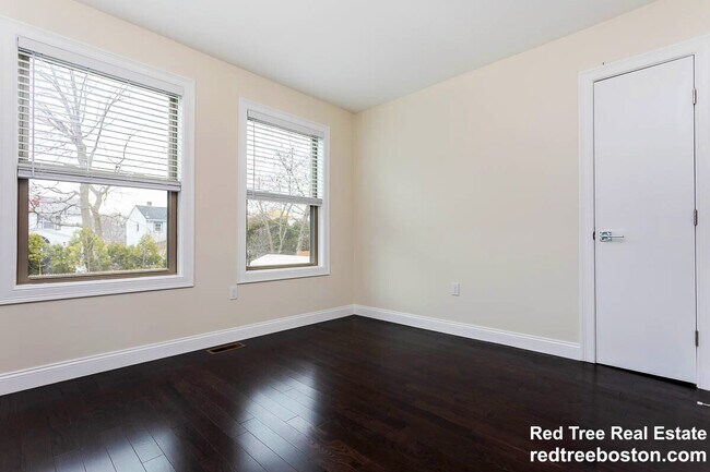 Building Photo - 476 Fulton St