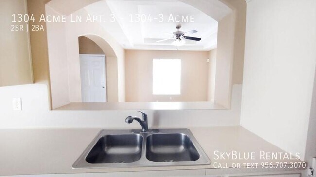 Building Photo - 1304 Acme Ln