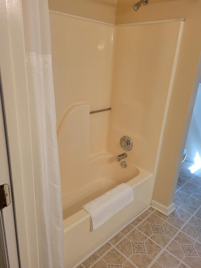 Building Photo - 1356 Velvet Creek Way SW