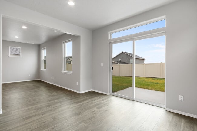 Building Photo - 2050 Tugela Falls St