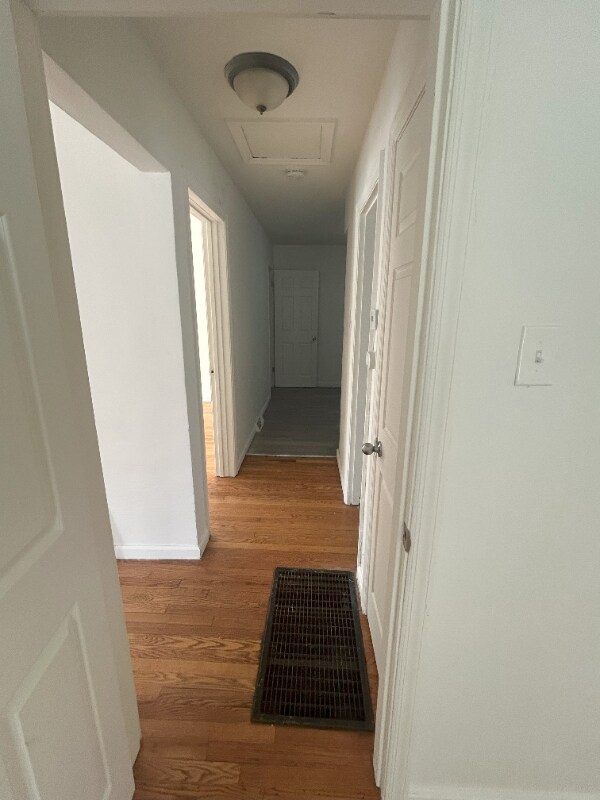 Building Photo - 8045 Busiek Ave