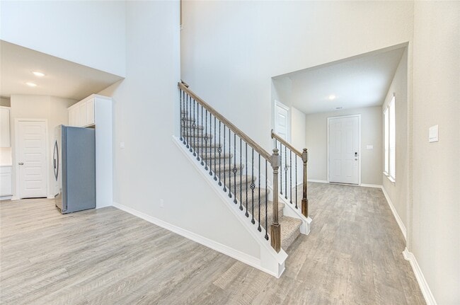 Building Photo - 821 Laguna Grn Ln