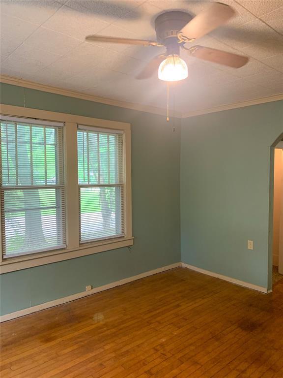 Building Photo - 303 Conklin Ave