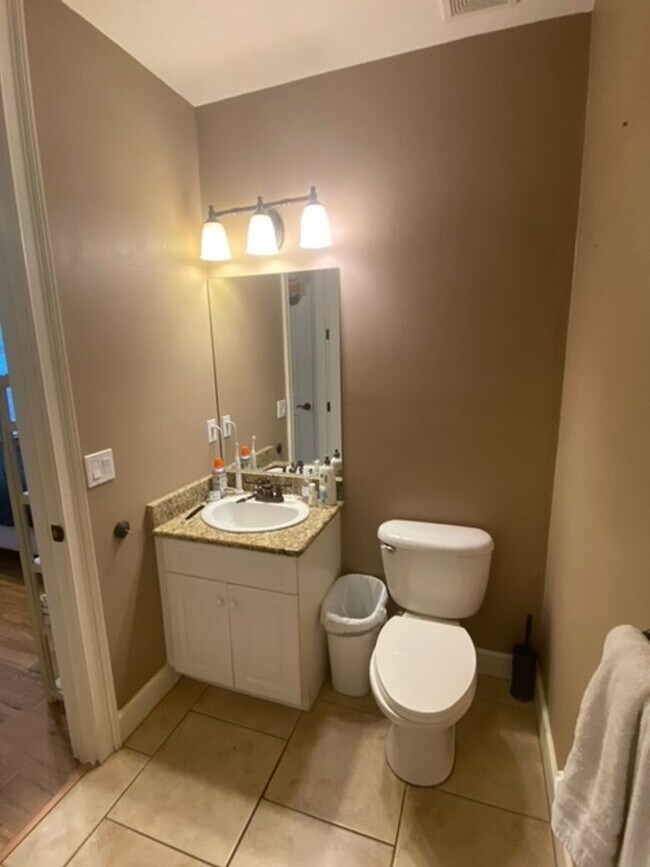 Building Photo - Jackson Square - 2 Bedroom, 2 Bathroom Condo **$400 Leasing Bonus**