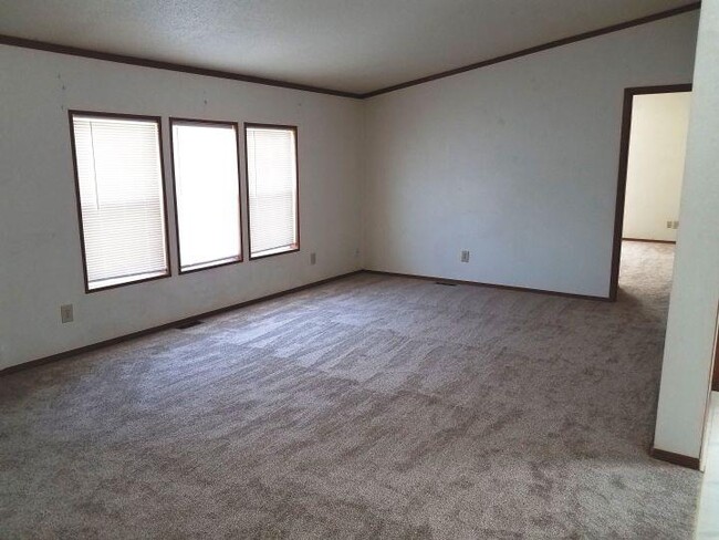 Building Photo - 4 bedroom in Shepherd MT 59079