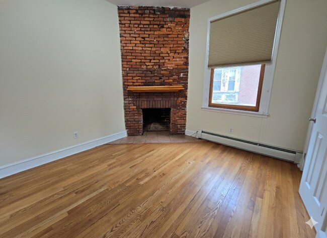 Building Photo - 313 N 34th St