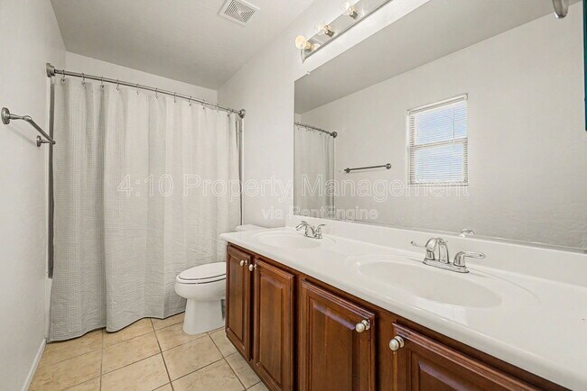 Building Photo - 6355 W Sophie Ln