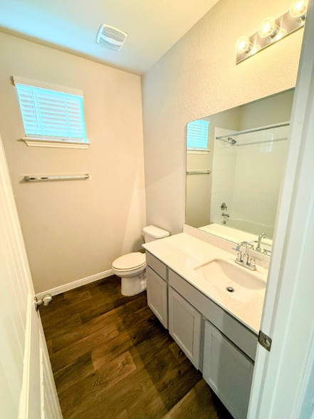 Building Photo - 157 Jayden Dr