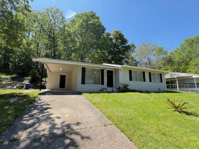 Building Photo - 5730 Teresa St