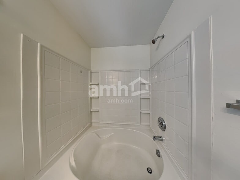 Building Photo - 4527 Belmar Place Rd