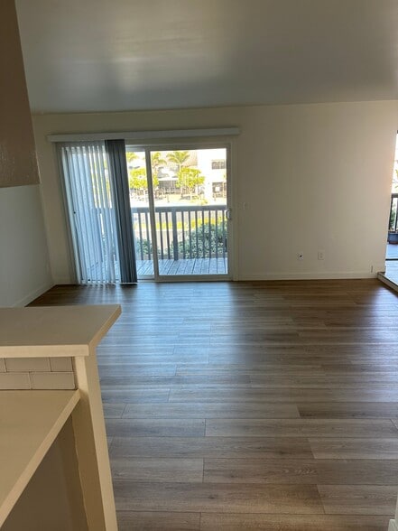 Building Photo - 4932 Charlene Cir